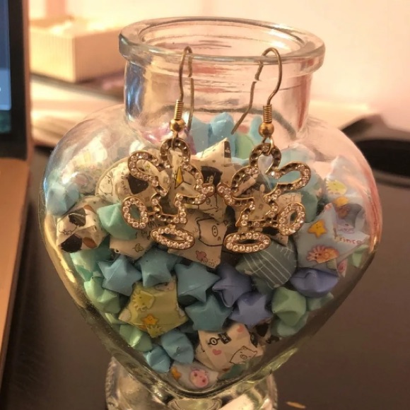 Mickey Mouse Dangling Earring 10$